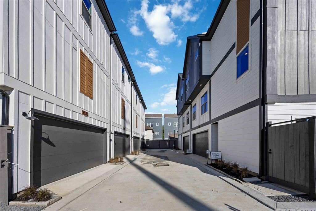 2530 Live Oak Street, Houston, Texas image 14