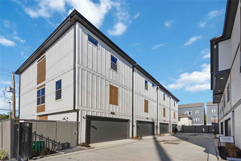 2530 Live Oak Street, Houston, Texas image 15
