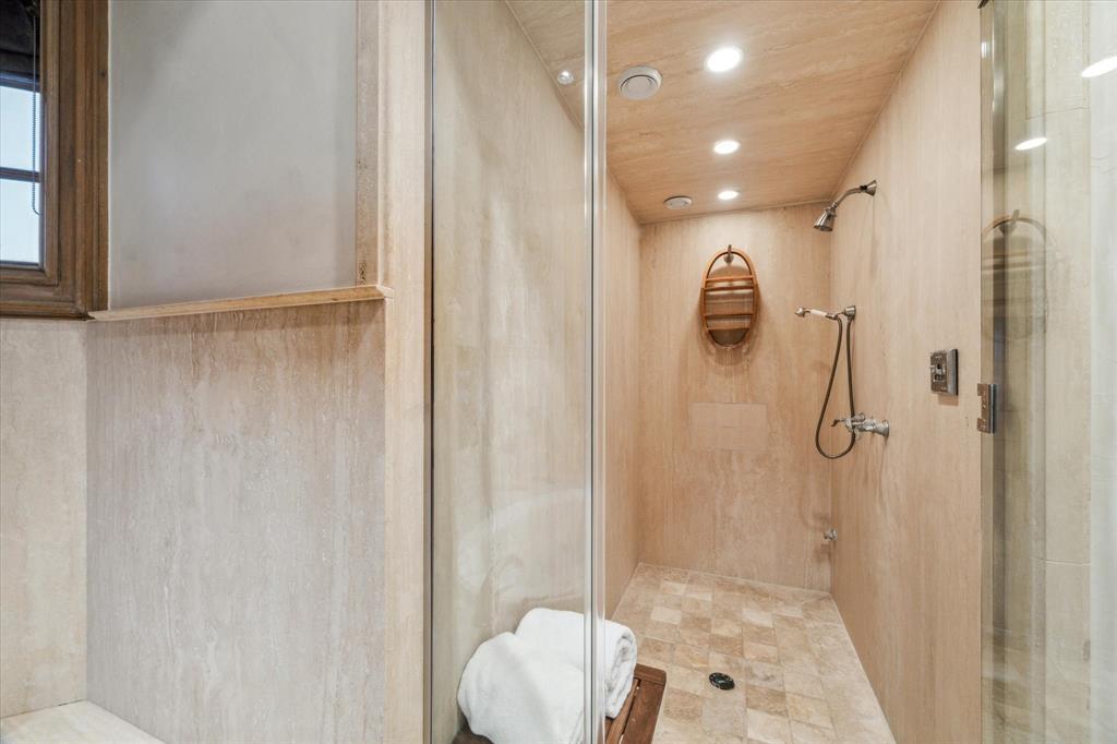 13415 Jibstay Court, Galveston, Texas image 20
