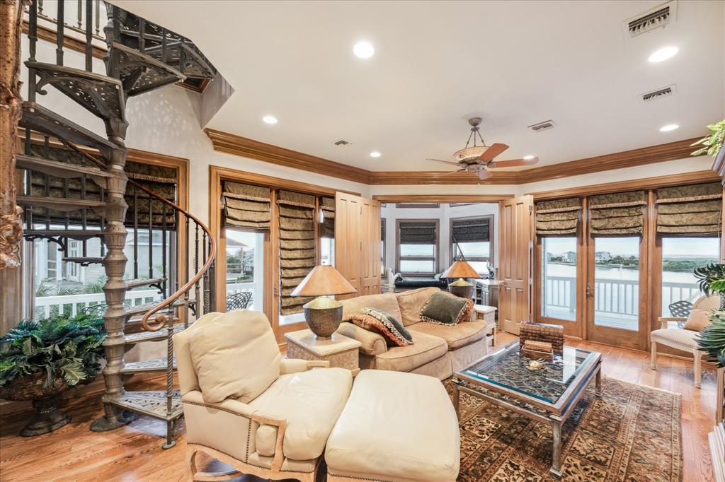 13415 Jibstay Court, Galveston, Texas image 28