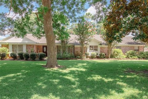 A home in Lake Jackson