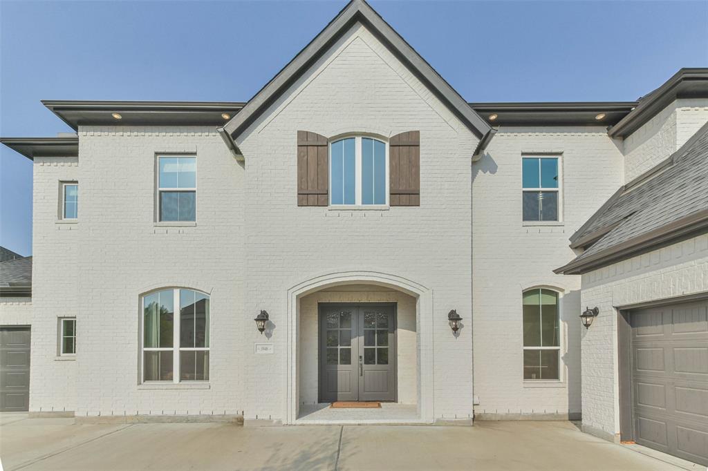 3946 Kelley Pond Drive Drive