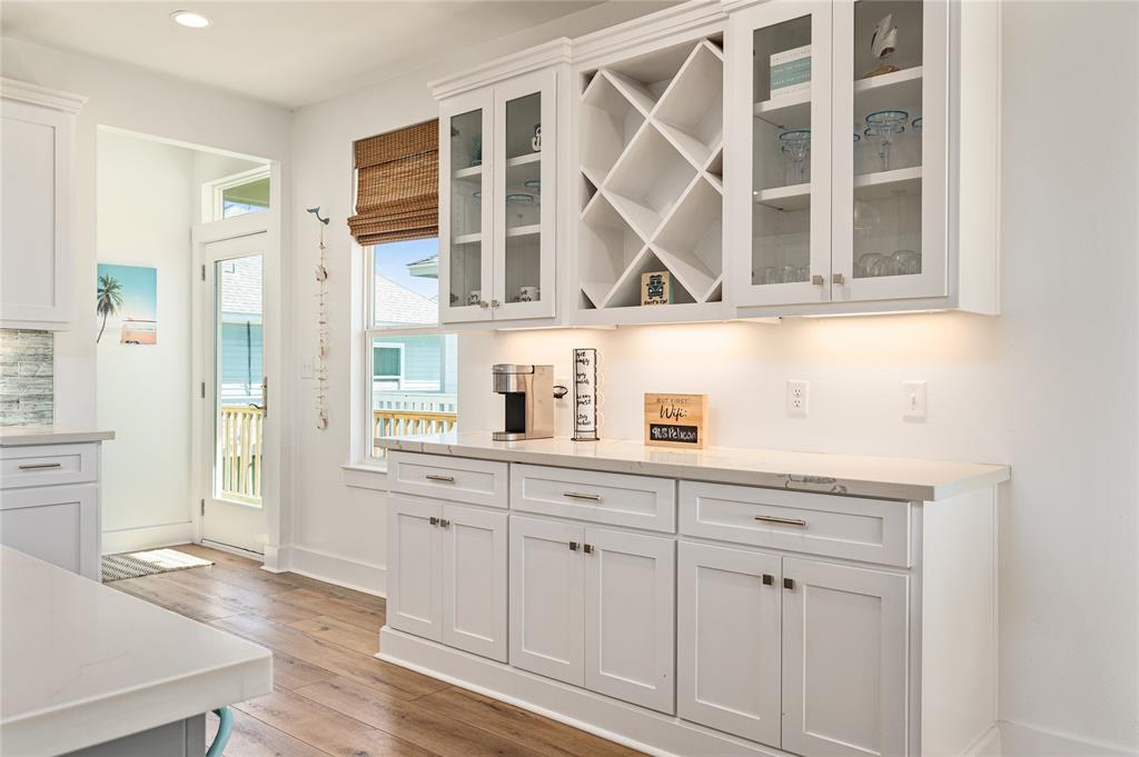 968 Pelican Lane, Crystal Beach, Texas image 18