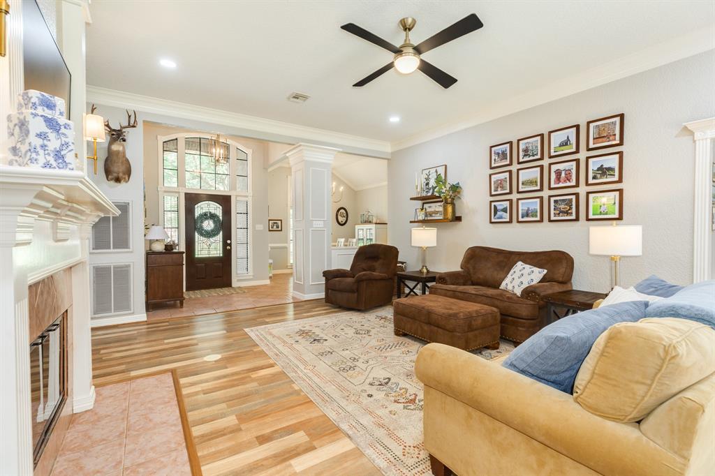 106 Paint Brush Street, Lake Jackson, Texas image 13
