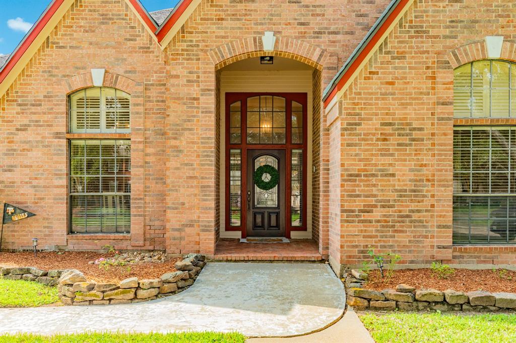 106 Paint Brush Street, Lake Jackson, Texas image 9