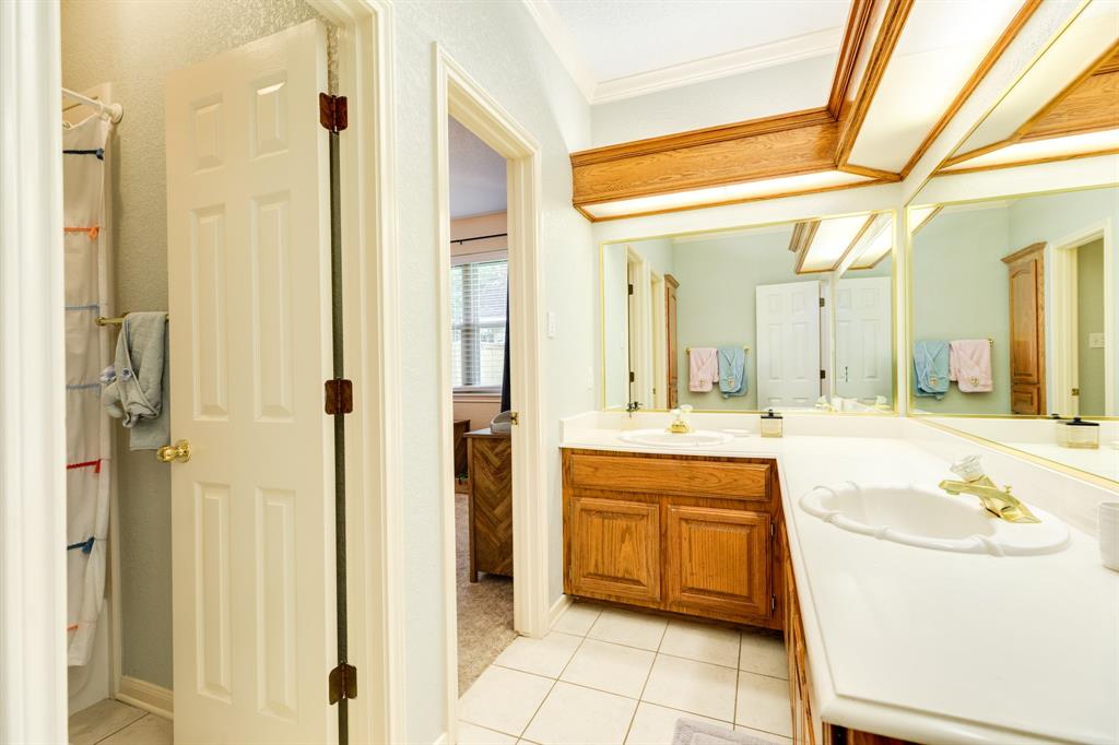 106 Paint Brush Street, Lake Jackson, Texas image 30