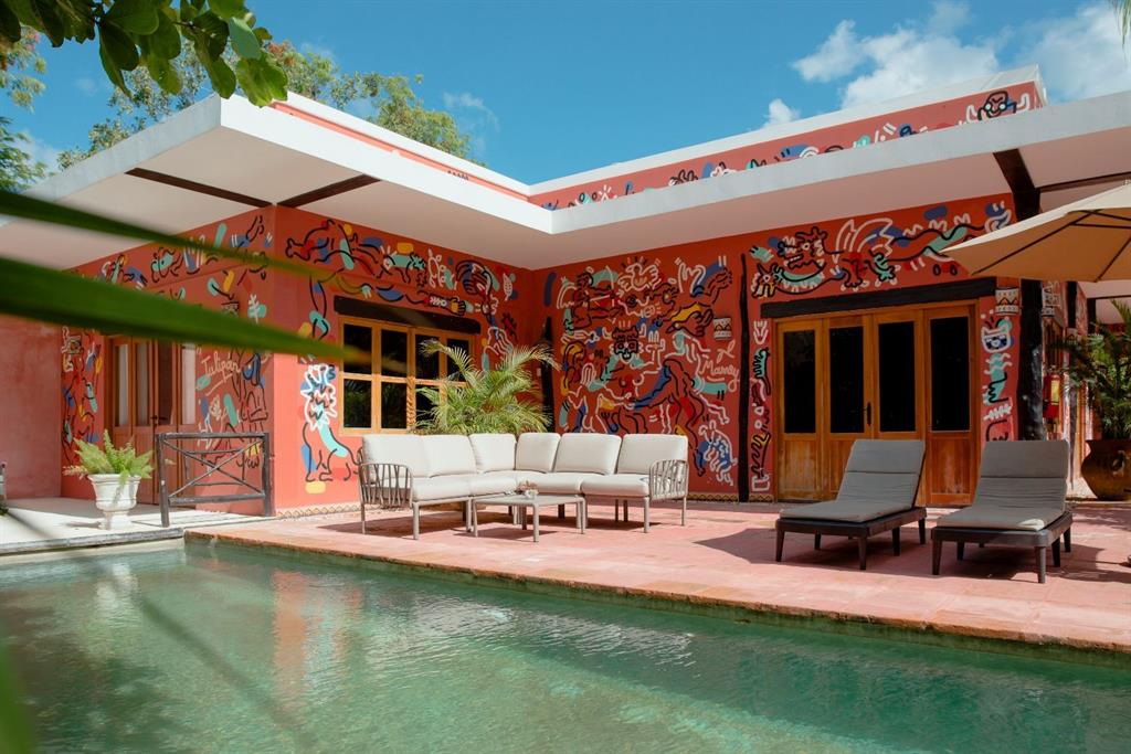Av. Tulum Mz. 39 Lt. 1 Col. Centro Tulum/Coco Hacienda