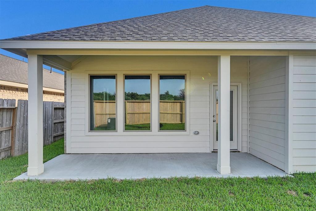 738 Mockingbird Passage, Beasley, Texas image 36