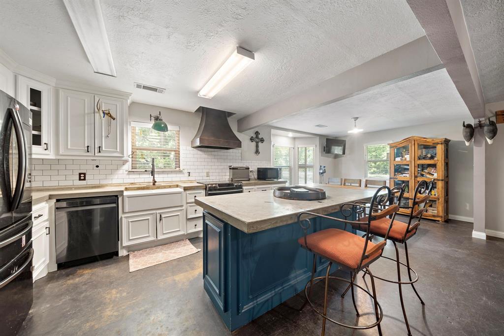 424 Hankamer Loop, Hankamer, Texas image 19