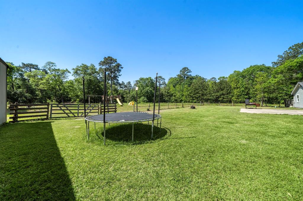 424 Hankamer Loop, Hankamer, Texas image 39