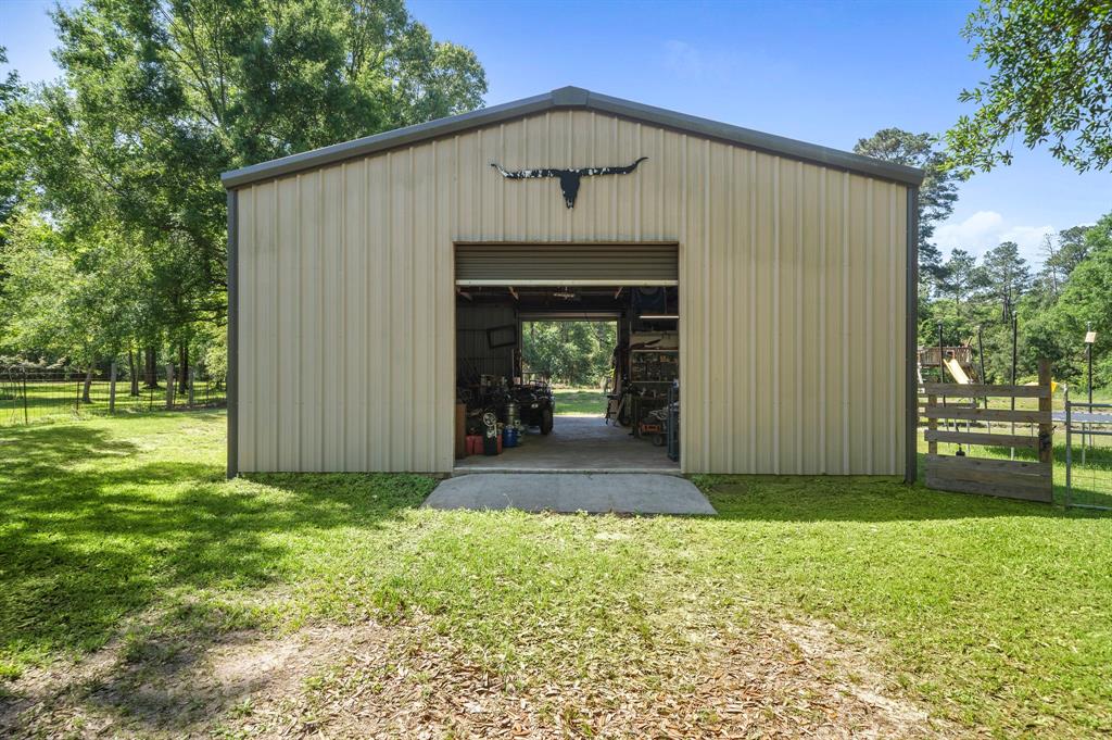 424 Hankamer Loop, Hankamer, Texas image 34