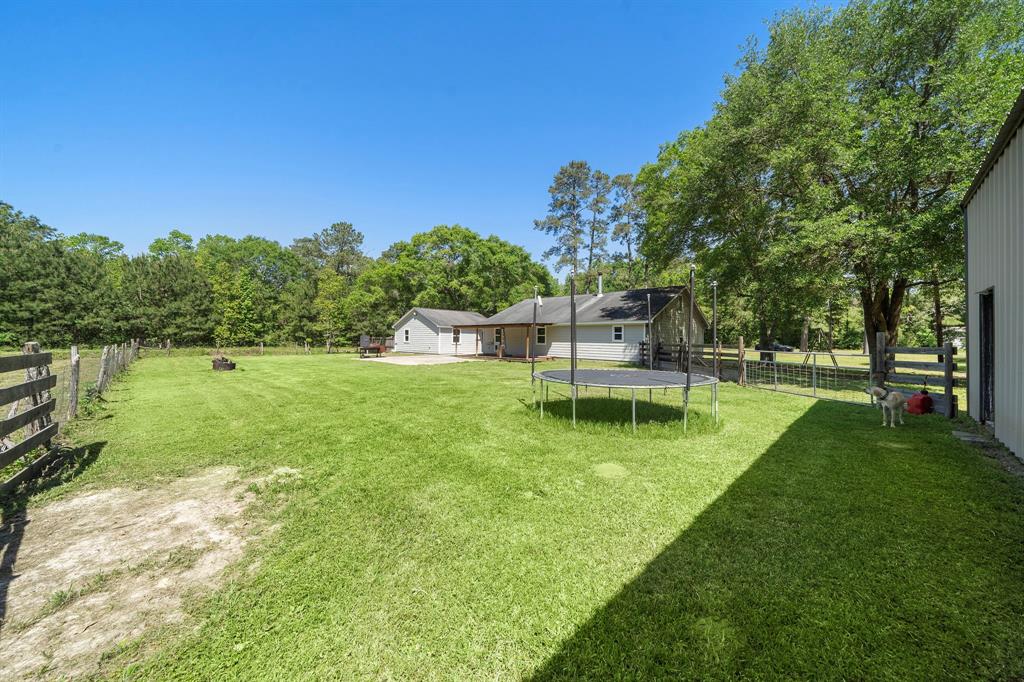 424 Hankamer Loop, Hankamer, Texas image 40
