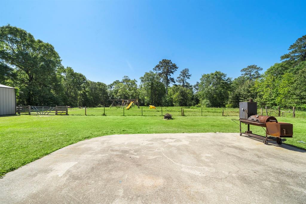 424 Hankamer Loop, Hankamer, Texas image 42