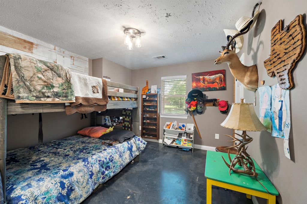 424 Hankamer Loop, Hankamer, Texas image 27