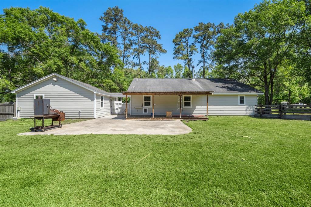 424 Hankamer Loop, Hankamer, Texas image 41