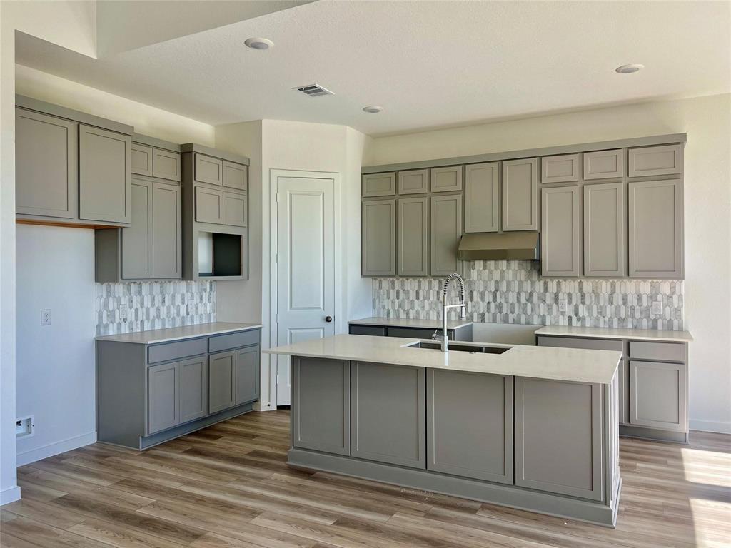 6711 Morning Flower Lane, Katy, Texas image 5