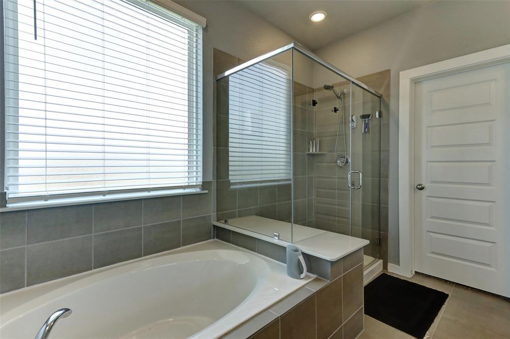 4910 Magnolia Springs Drive, Pearland, Texas image 17