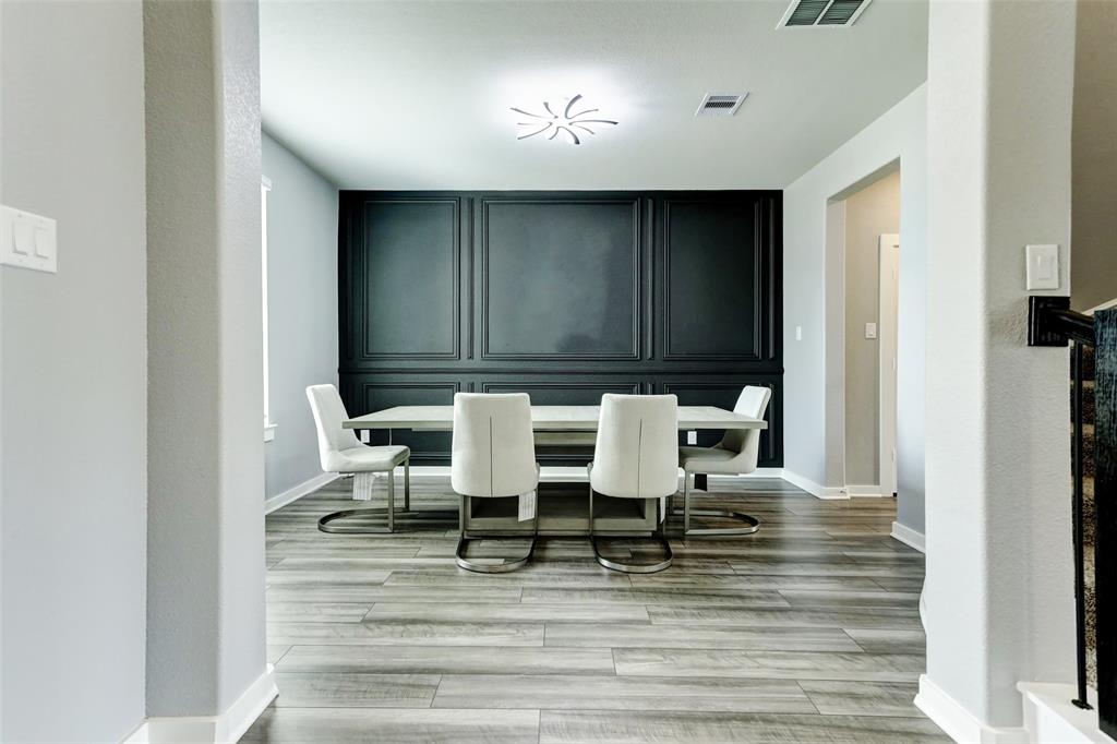 4910 Magnolia Springs Drive, Pearland, Texas image 7