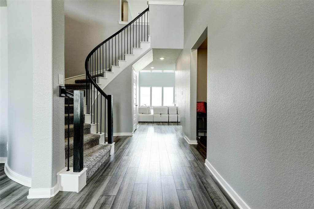 4910 Magnolia Springs Drive, Pearland, Texas image 6