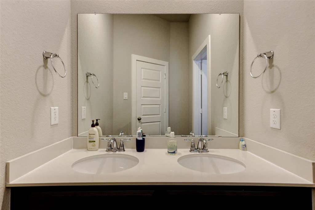 4910 Magnolia Springs Drive, Pearland, Texas image 36