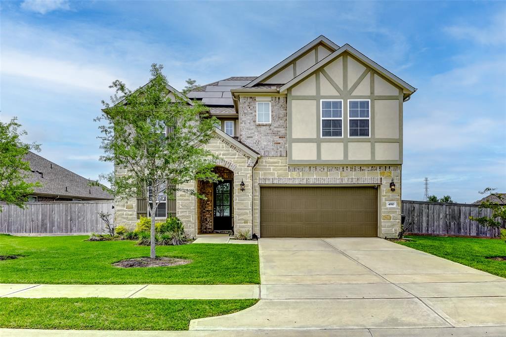4910 Magnolia Springs Drive, Pearland, Texas image 1