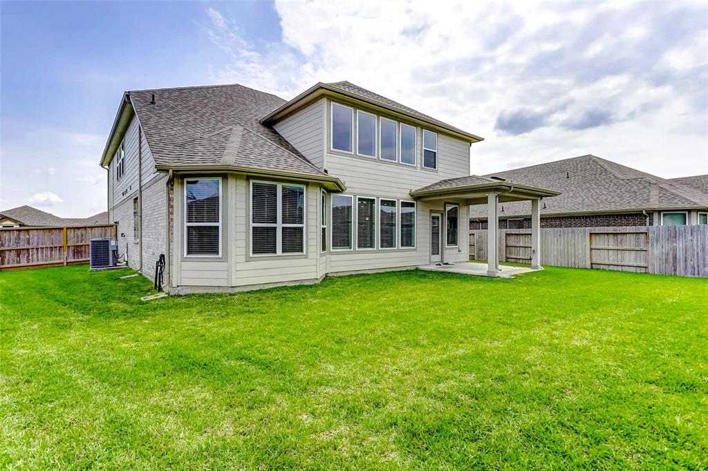 4910 Magnolia Springs Drive, Pearland, Texas image 40