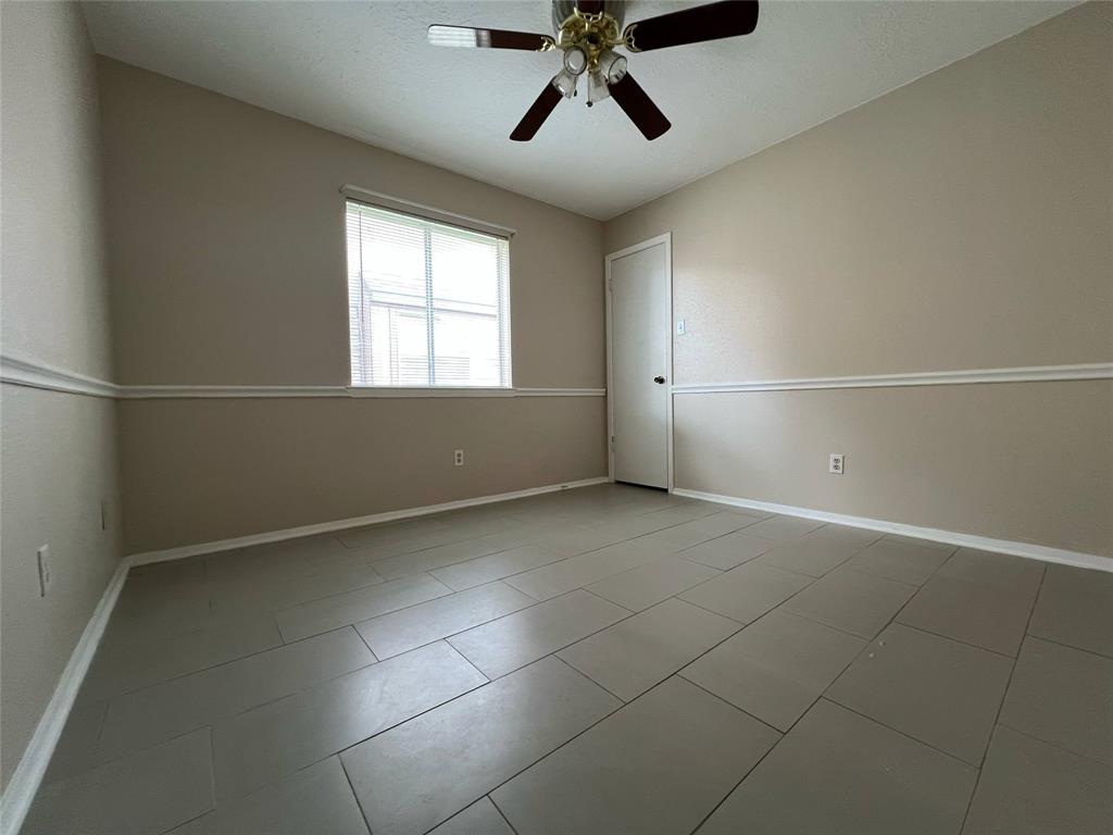 2134 Collingsfield Drive, Sugar Land, Texas image 13