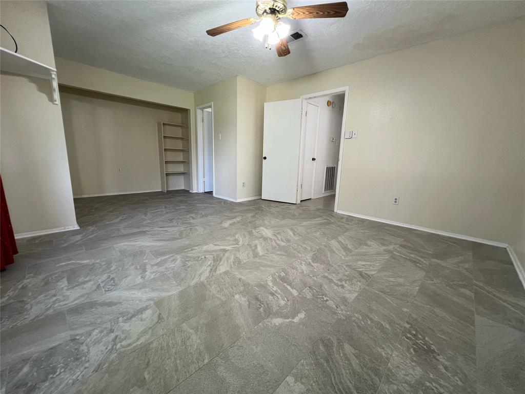 2134 Collingsfield Drive, Sugar Land, Texas image 9