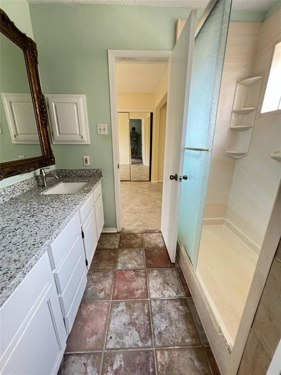 2134 Collingsfield Drive, Sugar Land, Texas image 10