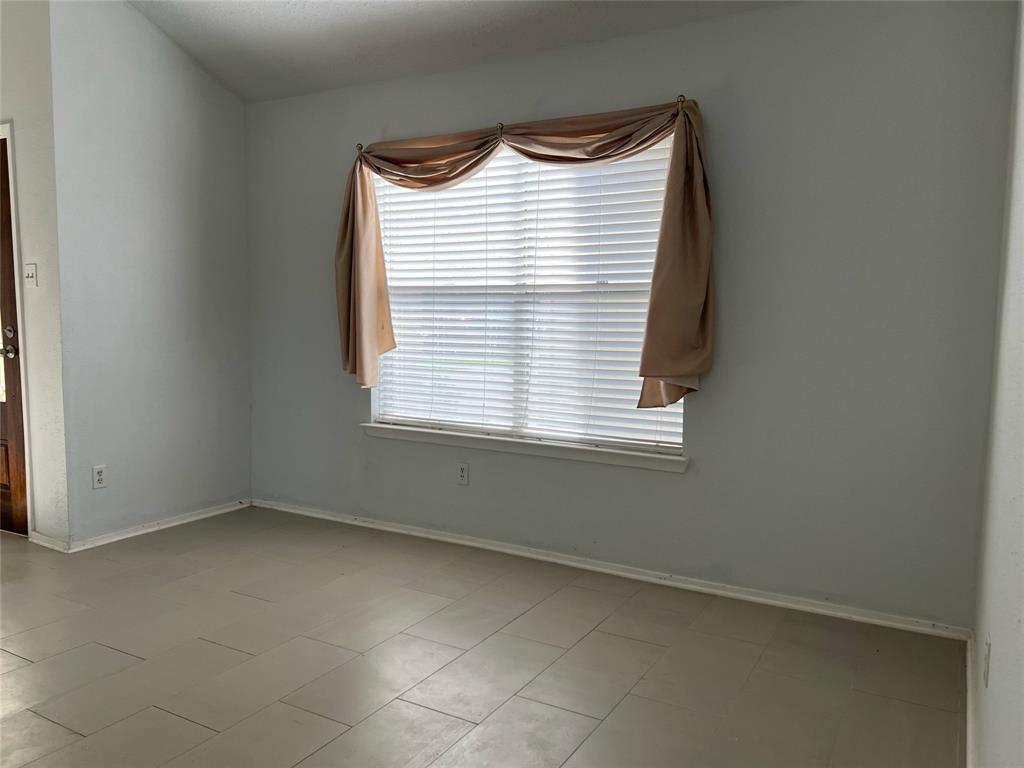 2134 Collingsfield Drive, Sugar Land, Texas image 4