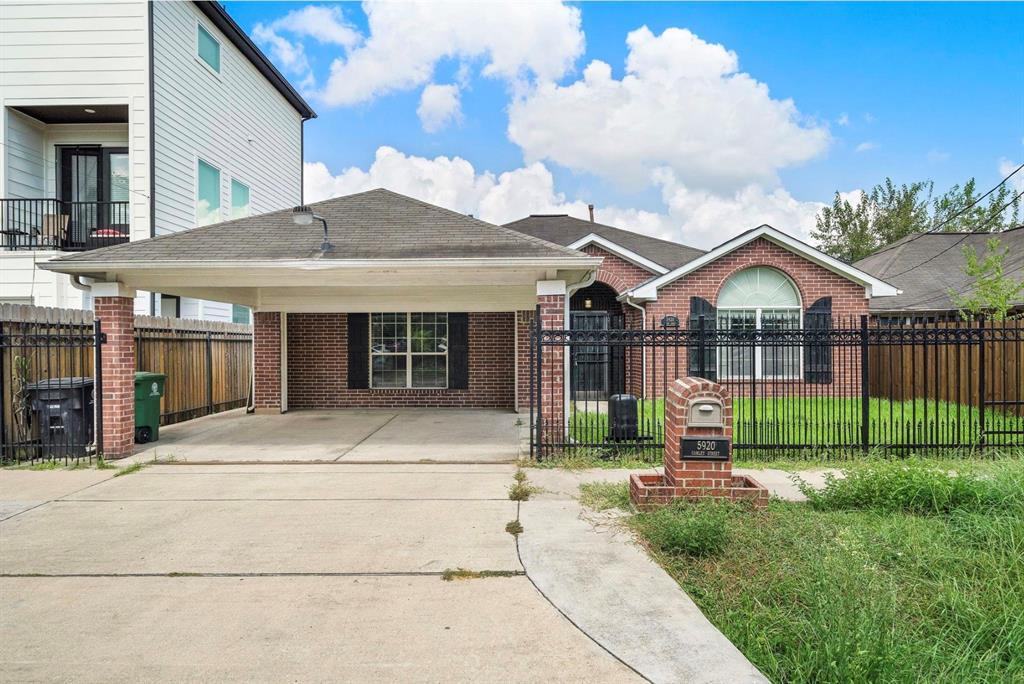 5920 Conley Street, Houston, Texas image 2
