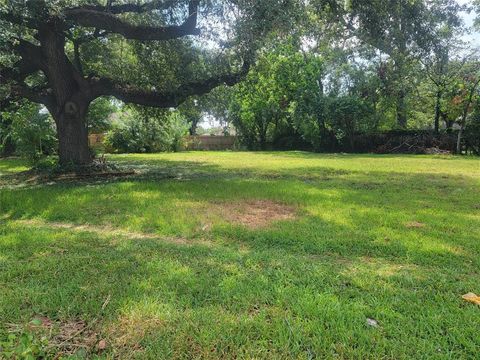 Photo of 1802 Lafferty Road, Pasadena, TX 77502 (MLS # 83433808) Photo of 1802 Lafferty Road, Pasadena, TX 77502 (MLS # 83433808)