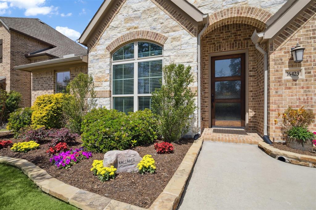 16423 Whiteoak Canyon Drive, Humble, Texas image 3