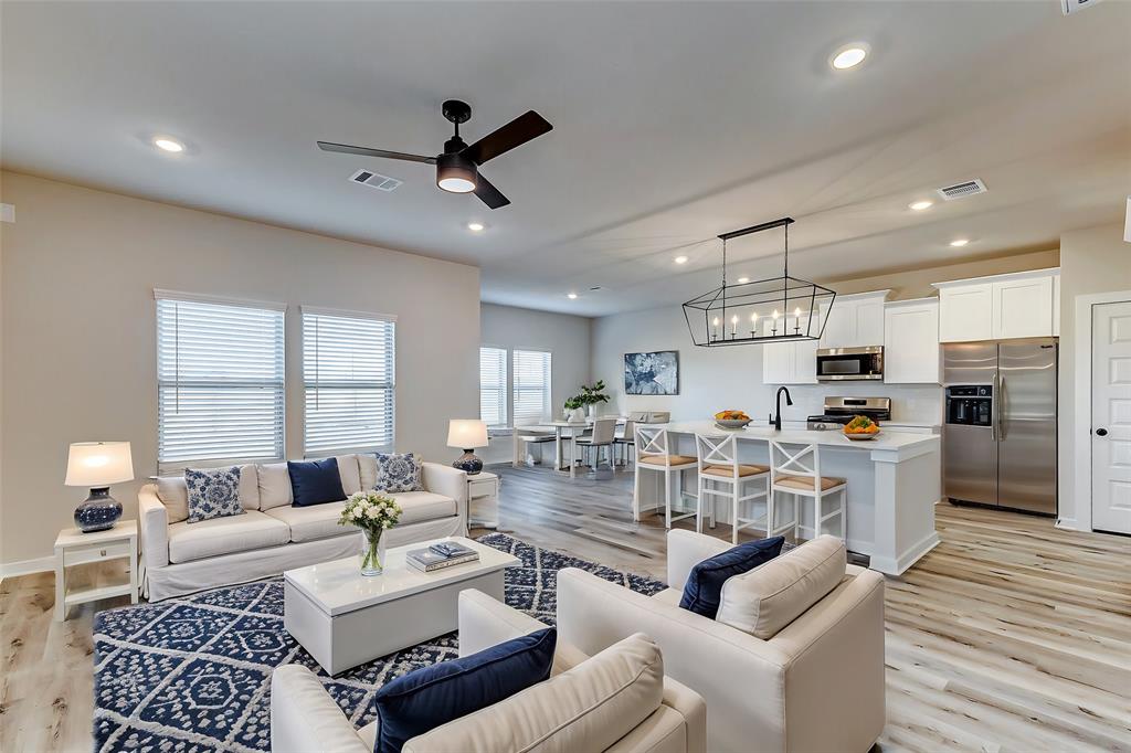 6411 Pomona Court, Rosharon, Texas image 3