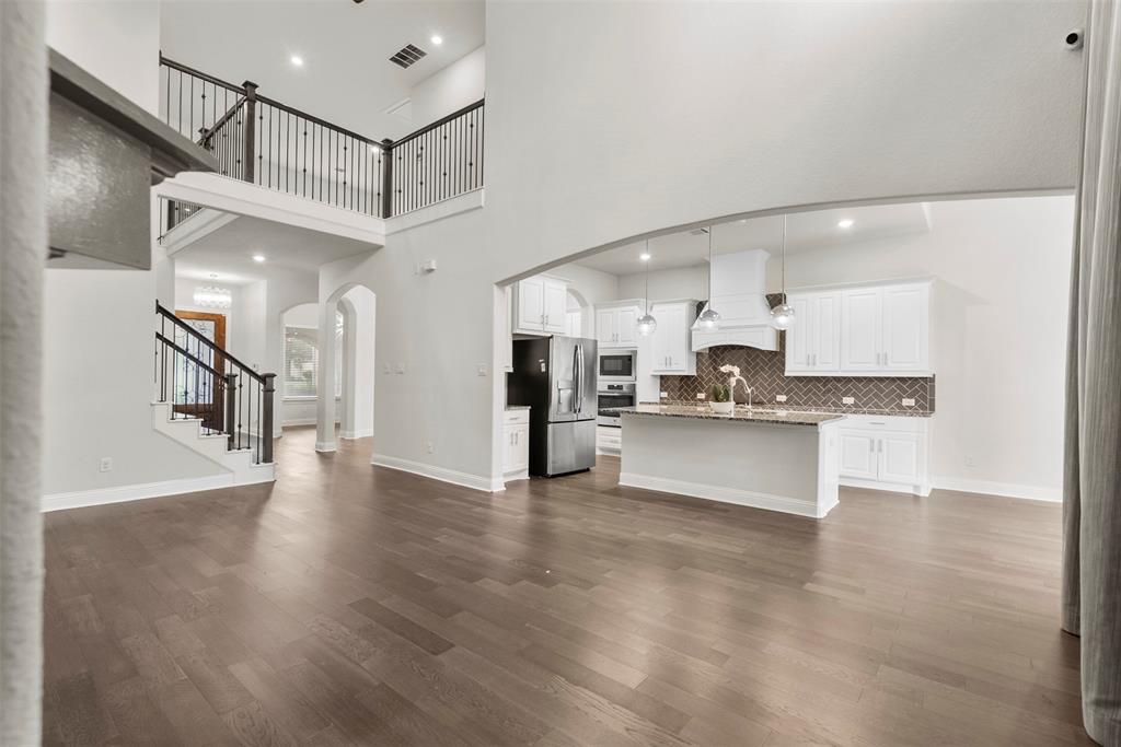 6126 Garden Lakes Lane