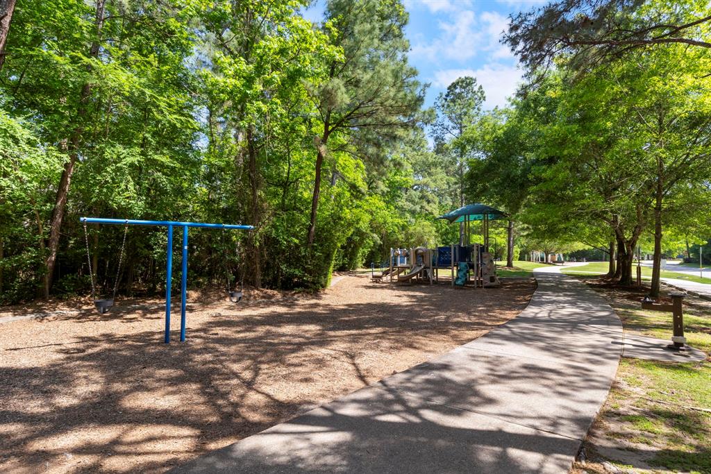 31 Alden Glen Drive, The Woodlands, Texas image 40