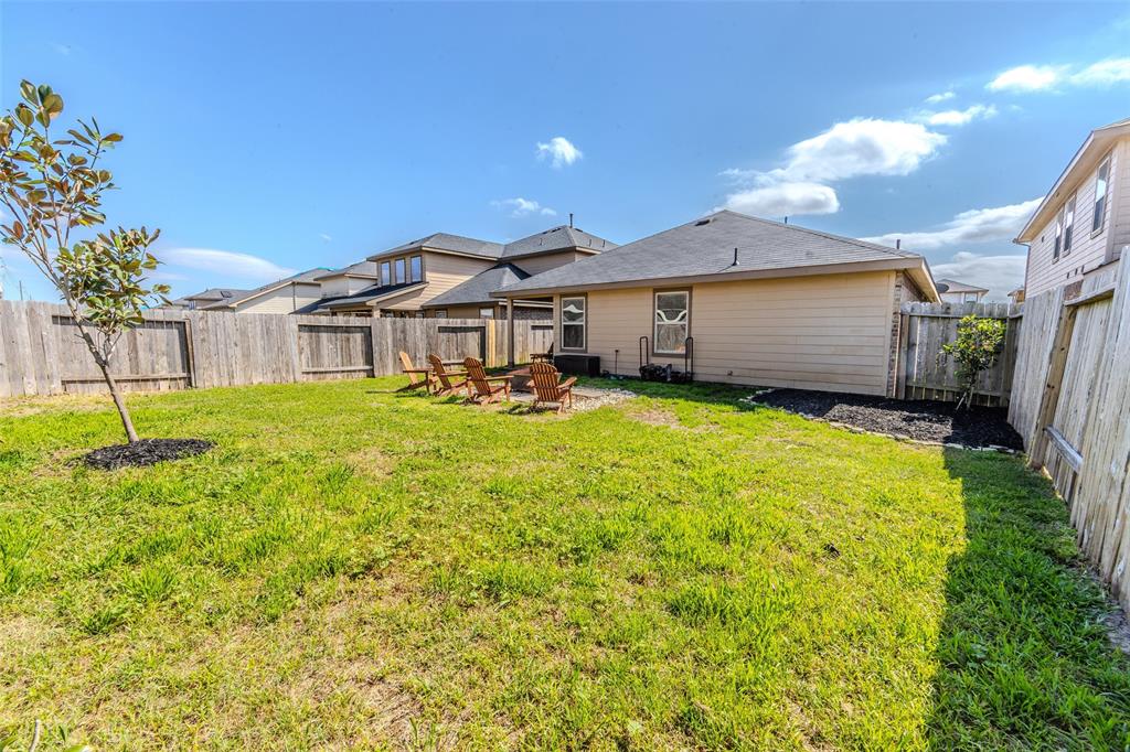 2126 Bravos Manor Lane, Fresno, Texas image 25