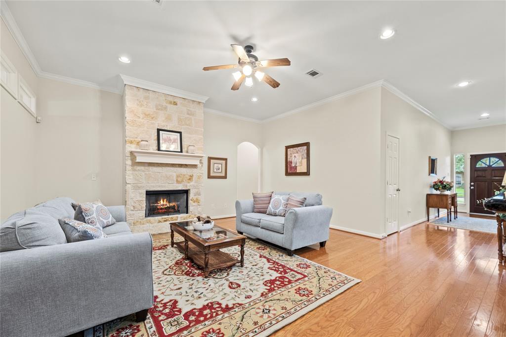 6708 Patricia Street, Katy, Texas image 6
