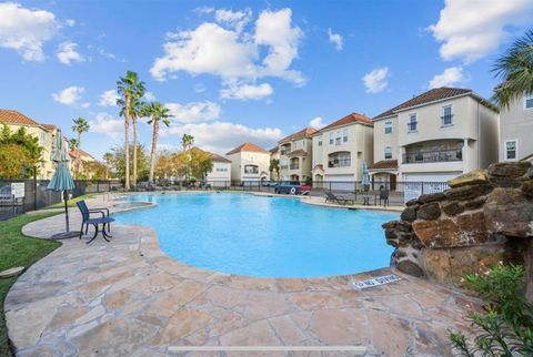 Photo of 7123 S Windwater Pkwy S Parkway S, Houston, TX 77036 (MLS # 65085466)