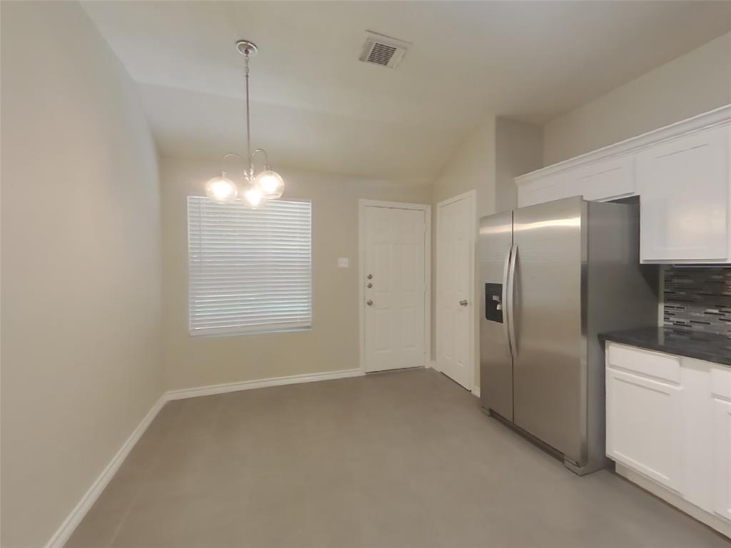 25402 Holyoke Lane