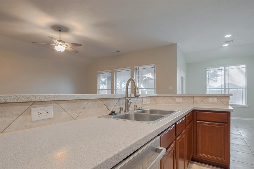 13409 Timberoak Court, Rosharon, Texas image 14
