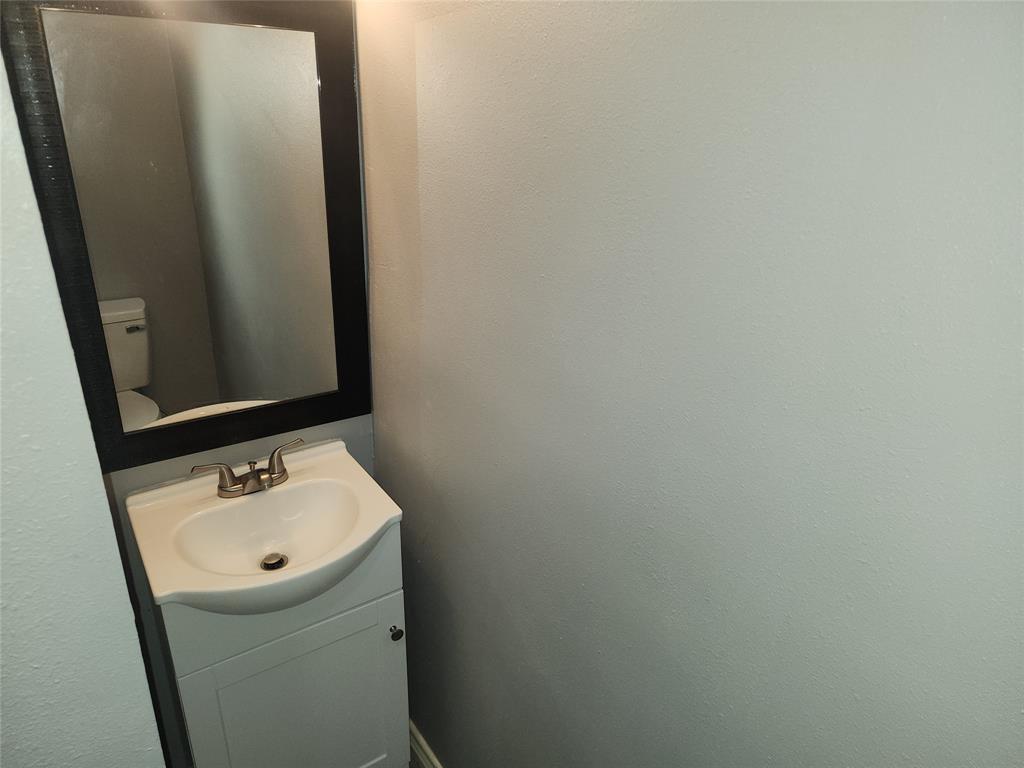 510 E Louisiana Street, Brazoria, Texas image 8