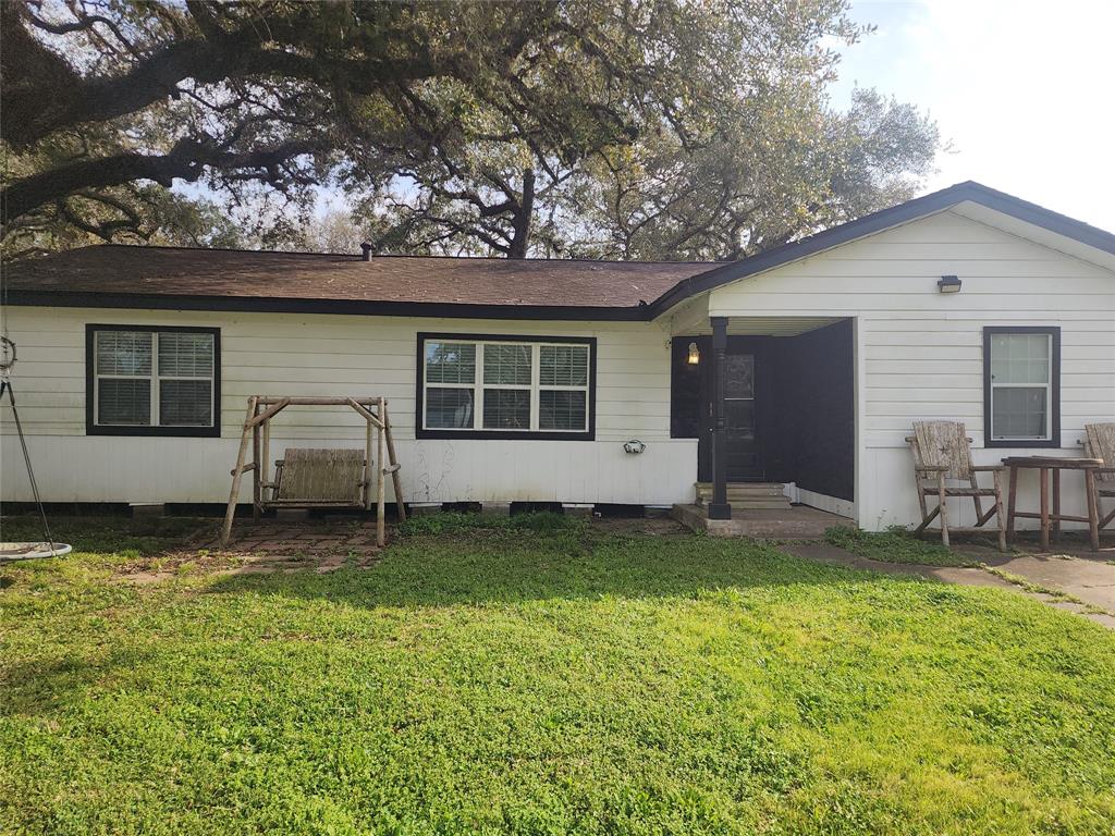 510 E Louisiana Street, Brazoria, Texas image 1