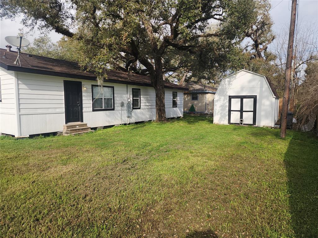 510 E Louisiana Street, Brazoria, Texas image 17