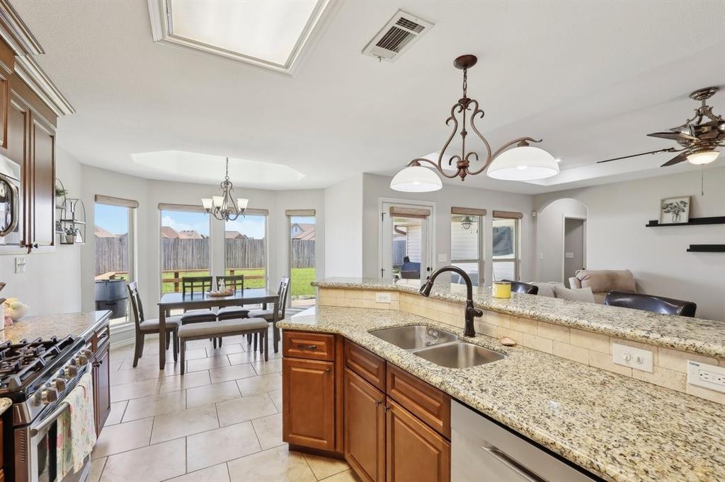 10300 Pine Ridge Lane, Port Arthur, Texas image 12