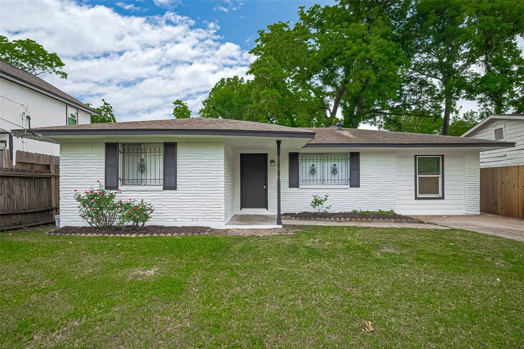 1029 Dolly Wright Street, Houston, Texas image 1