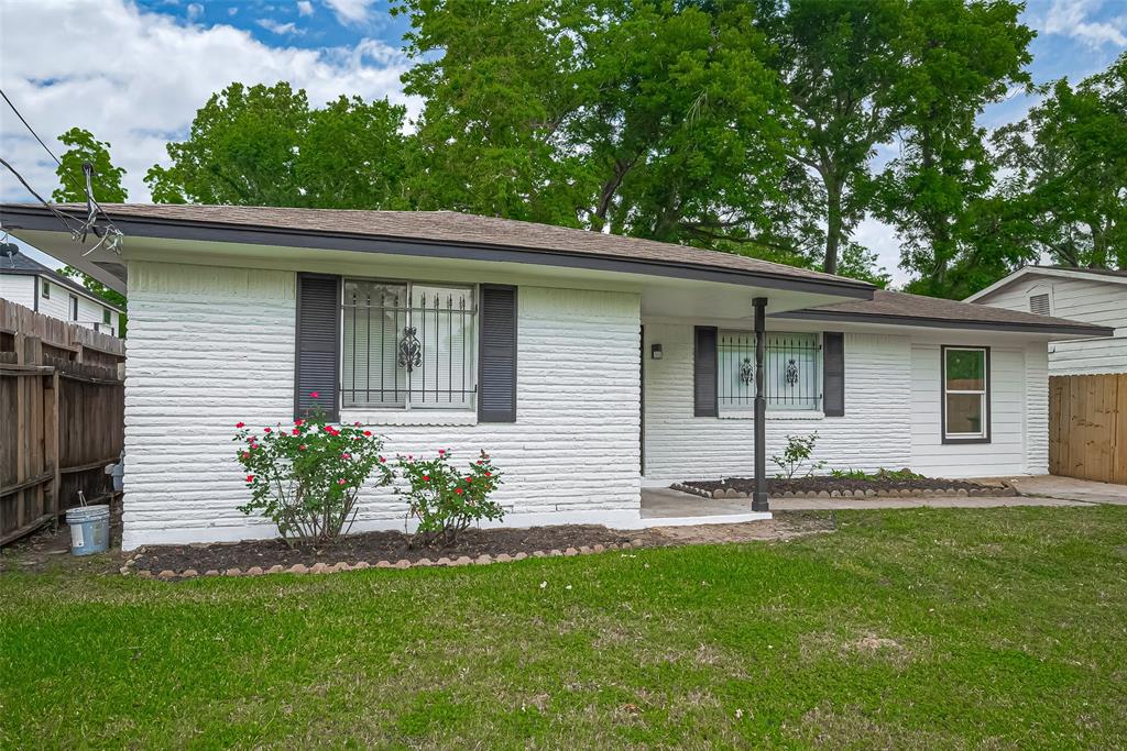 1029 Dolly Wright Street, Houston, Texas image 3