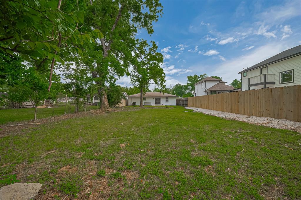 1029 Dolly Wright Street, Houston, Texas image 45