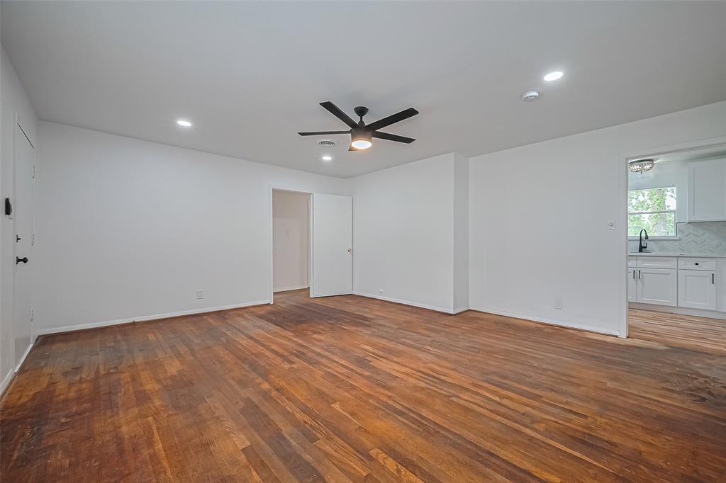 1029 Dolly Wright Street, Houston, Texas image 11