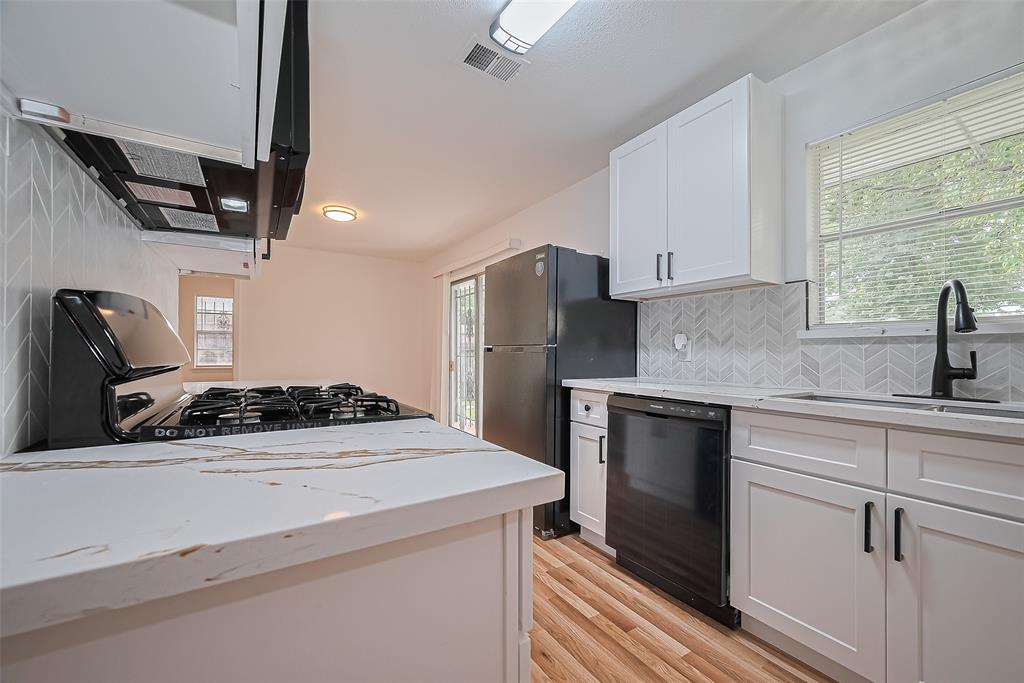 1029 Dolly Wright Street, Houston, Texas image 19